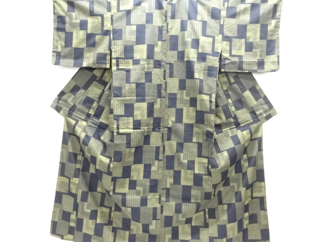 JAPANESE KIMONO / TSUMUGI / SHIKISHI PATTERN & CLASSICAL PATTERN
